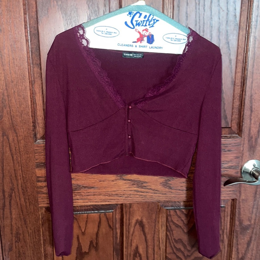 Long sleeve crop top